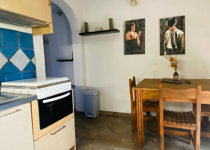 Costa\'S Steak House Apartment